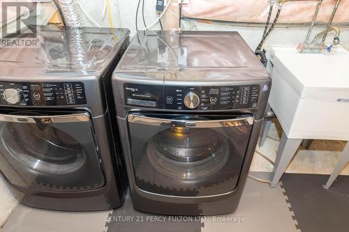 1132 Park Ridge Drive, Oshawa, ON - Indoor Photo Showing Laundry Room