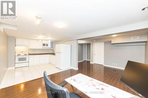 1132 Park Ridge Drive, Oshawa, ON - Indoor Photo Showing Kitchen