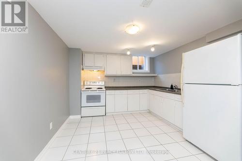 1132 Park Ridge Drive, Oshawa, ON - Indoor Photo Showing Kitchen