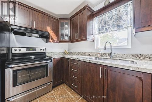 62 Birch Avenue, Hamilton, ON - Indoor Photo Showing Kitchen With Upgraded Kitchen