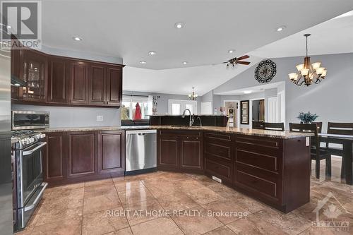 117 Moise-Gendron Street, Clarence-Rockland, ON - Indoor Photo Showing Kitchen