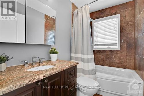 117 Moise-Gendron Street, Clarence-Rockland, ON - Indoor Photo Showing Bathroom