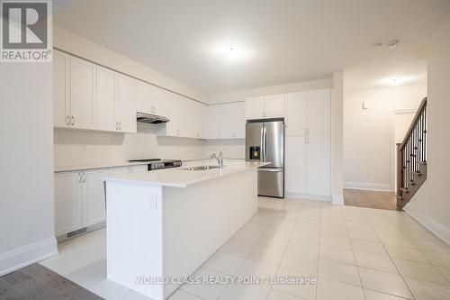 3265 Sixth Line, Oakville, ON - Indoor Photo Showing Kitchen With Upgraded Kitchen