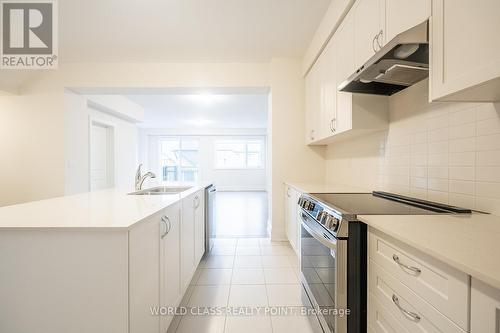 3265 Sixth Line, Oakville, ON - Indoor Photo Showing Kitchen