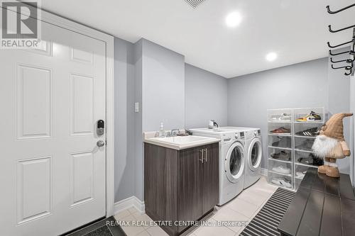 429 Rivermont Road, Brampton, ON - Indoor Photo Showing Laundry Room