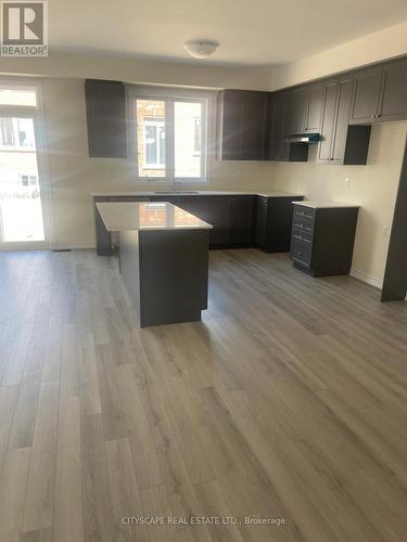 37 Conboy Drive, Erin, ON - Indoor Photo Showing Kitchen