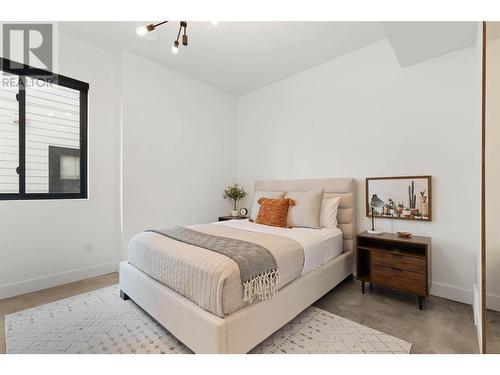 1505 Fairwood Lane, Kelowna, BC - Indoor Photo Showing Bedroom