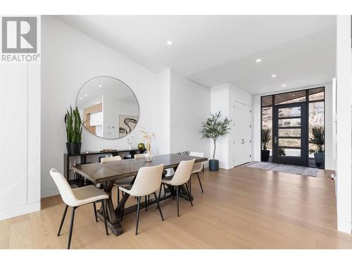 1505 Fairwood Lane, Kelowna, BC - Indoor Photo Showing Dining Room