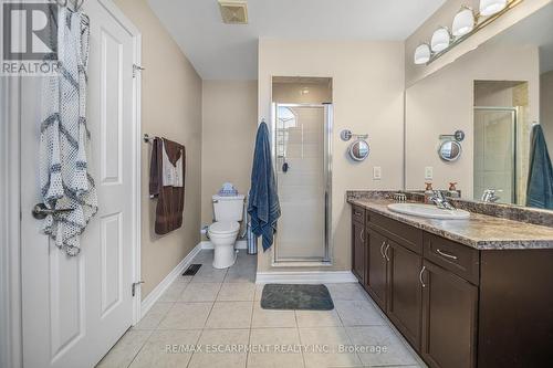 41 - 541 Winston Road, Grimsby, ON - Indoor Photo Showing Bathroom