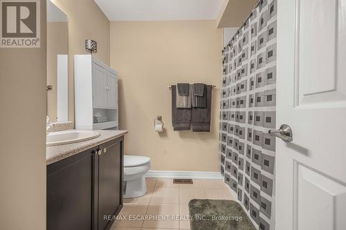 41 - 541 Winston Road, Grimsby, ON - Indoor Photo Showing Bathroom