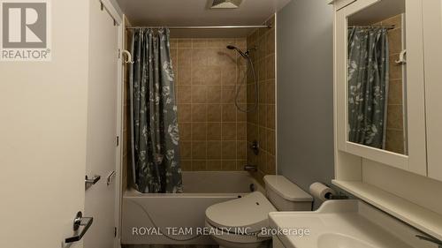 1903 - 234 Rideau Street, Lower Town - Sandy Hill, ON - Indoor Photo Showing Bathroom