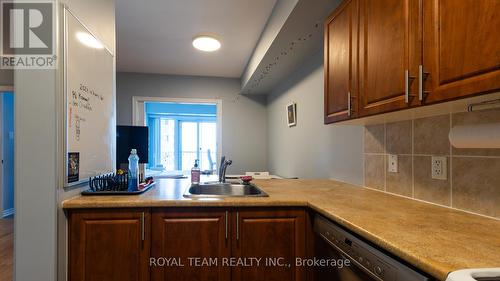 1903 - 234 Rideau Street, Lower Town - Sandy Hill, ON - Indoor Photo Showing Kitchen