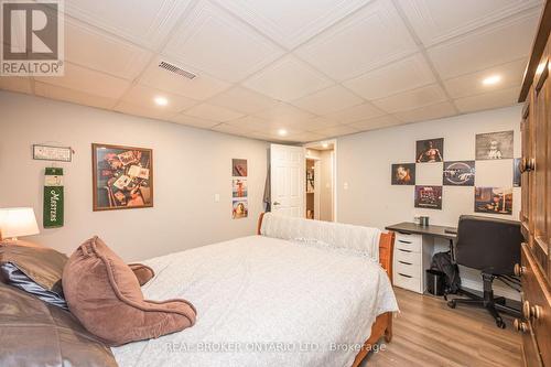 61041 Regional Rd 27, Wainfleet, ON - Indoor Photo Showing Bedroom