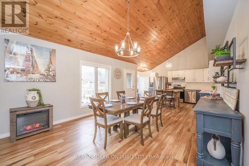 61041 Regional Rd 27, Wainfleet, ON - Indoor Photo Showing Dining Room