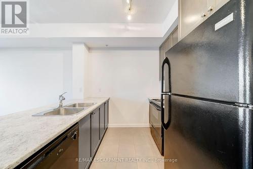 606 - 85 Robinson Street, Hamilton, ON - Indoor Photo Showing Kitchen With Double Sink With Upgraded Kitchen