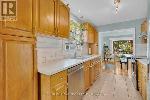 28 Tolton Avenue, Hamilton, ON - Indoor Photo Showing Kitchen