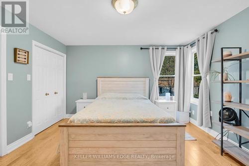 28 Tolton Avenue, Hamilton, ON - Indoor Photo Showing Bedroom