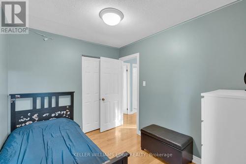 28 Tolton Avenue, Hamilton, ON - Indoor Photo Showing Bedroom