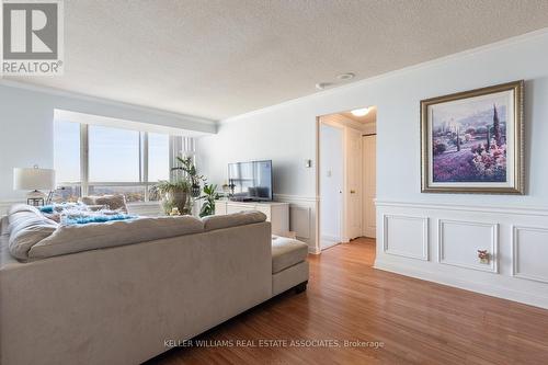 1912 - 3605 Kariya Drive, Mississauga, ON - Indoor Photo Showing Living Room