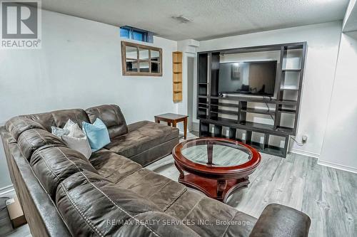 2 Langholm Court, Brampton, ON - Indoor Photo Showing Living Room