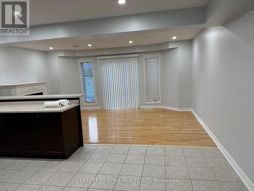 1526 Avonmore Square, Pickering, ON - Indoor Photo Showing Other Room