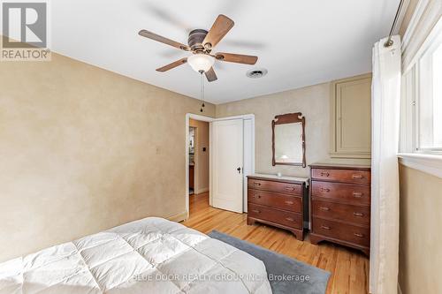 82 Cedarcrest Boulevard, Toronto, ON - Indoor Photo Showing Bedroom