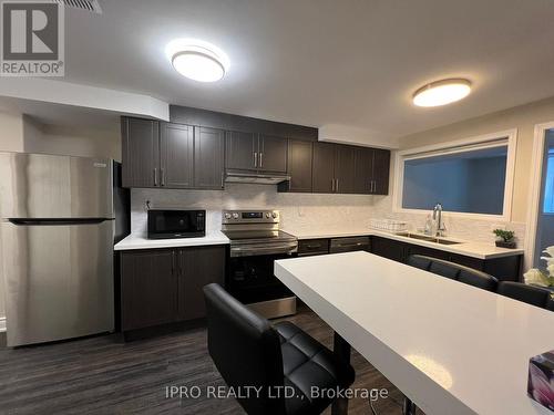 95 Daniels Crescent, Ajax, ON - Indoor Photo Showing Kitchen