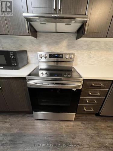 95 Daniels Crescent, Ajax, ON - Indoor Photo Showing Kitchen