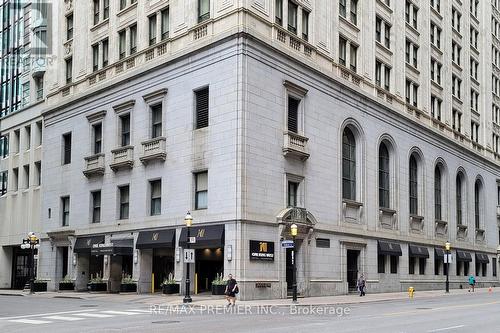 2212 - 1 King Street W, Toronto, ON - Outdoor With Facade