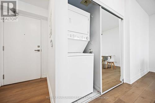 3705 - 832 Bay Street, Toronto, ON - Indoor Photo Showing Laundry Room