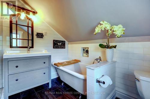 20 Victoria Avenue, Halton Hills, ON - Indoor Photo Showing Bathroom