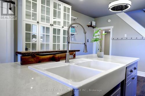 20 Victoria Avenue, Halton Hills, ON - Indoor Photo Showing Kitchen With Double Sink