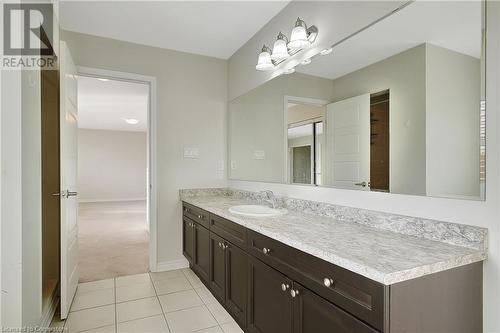 40 Compass Trail, Cambridge, ON - Indoor Photo Showing Bathroom