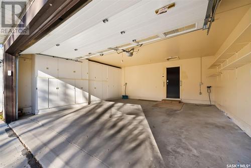 1212 Gryphons Walk, Regina, SK - Indoor Photo Showing Garage