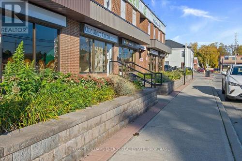 203 - 112 Athol Street, Whitby (Downtown Whitby), ON 