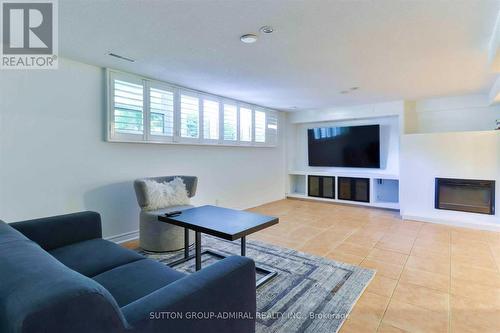 135 Elgin Street, Markham, ON - Indoor Photo Showing Living Room With Fireplace