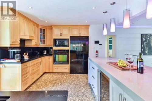 135 Elgin Street, Markham, ON - Indoor Photo Showing Kitchen