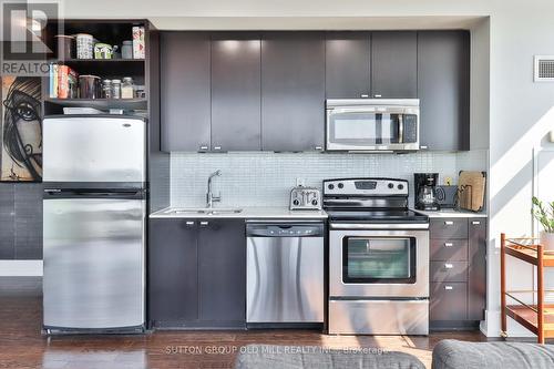 Ph2911 - 103 The Queensway, Toronto, ON - Indoor Photo Showing Kitchen With Upgraded Kitchen