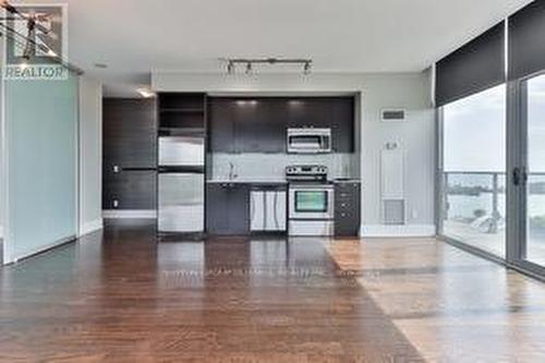 Ph2911 - 103 The Queensway, Toronto, ON - Indoor Photo Showing Kitchen