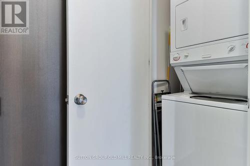 Ph2911 - 103 The Queensway, Toronto, ON - Indoor Photo Showing Laundry Room