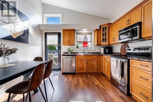 4 Creekview Place, Chatham, ON - Indoor Photo Showing Kitchen