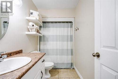 4 Creekview Place, Chatham, ON - Indoor Photo Showing Bathroom