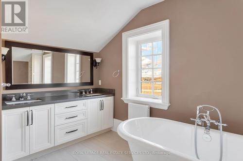 17225 Hwy 27, King, ON - Indoor Photo Showing Bathroom