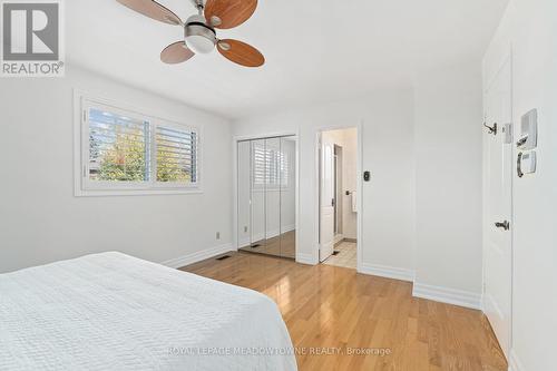 305 Ulric Crescent, Oakville, ON - Indoor Photo Showing Bedroom