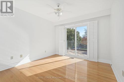 305 Ulric Crescent, Oakville, ON - Indoor Photo Showing Other Room