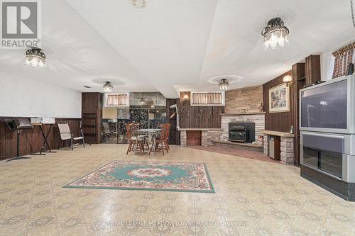 305 Ulric Crescent, Oakville, ON - Indoor With Fireplace