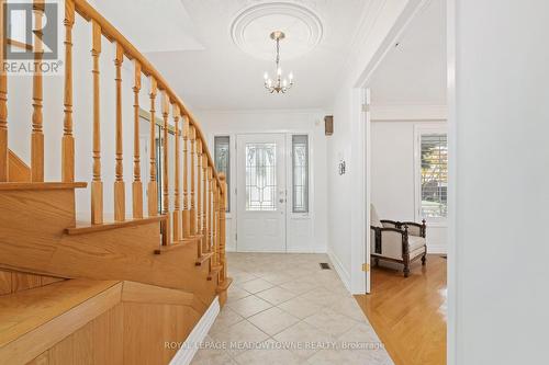 305 Ulric Crescent, Oakville, ON - Indoor Photo Showing Other Room