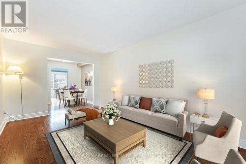 73 - 3025 Glencrest Road, Burlington, ON - Indoor Photo Showing Living Room