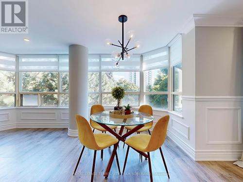 312 - 7 Townsgate Drive, Vaughan, ON - Indoor Photo Showing Dining Room