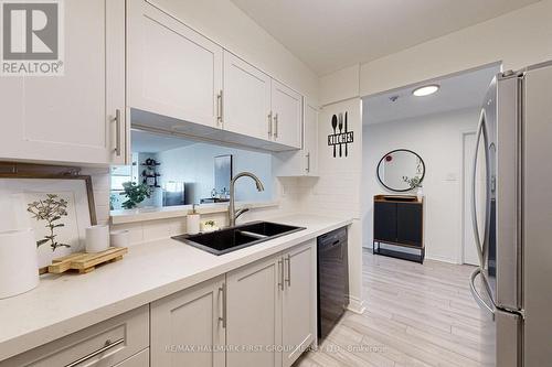 609 - 1665 Pickering Parkway, Pickering, ON - Indoor Photo Showing Kitchen With Double Sink With Upgraded Kitchen